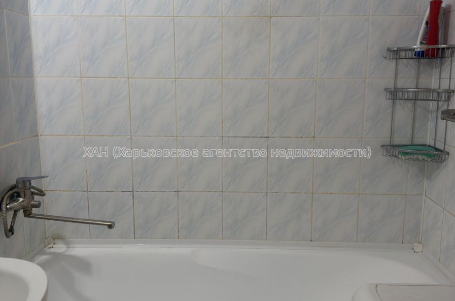 Продам квартиру, Большая Кольцевая ул. , 2 кім., 51 м², косметический ремонт 