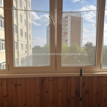 Продам квартиру, Большая Кольцевая ул. , 2 кім., 51 м², косметический ремонт 
