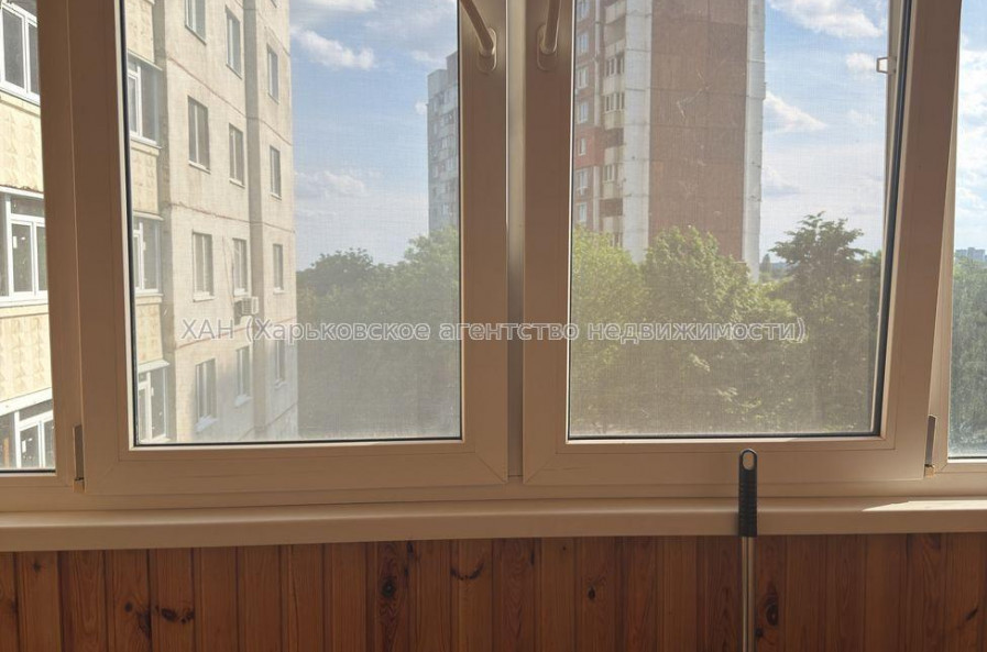 Продам квартиру, Большая Кольцевая ул. , 2 кім., 51 м², косметический ремонт 