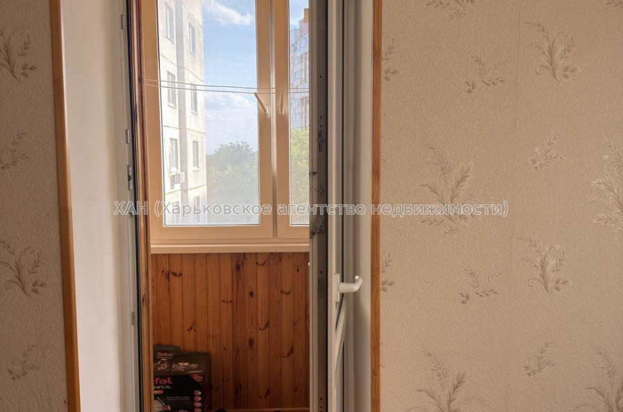 Продам квартиру, Большая Кольцевая ул. , 2 кім., 51 м², косметический ремонт 