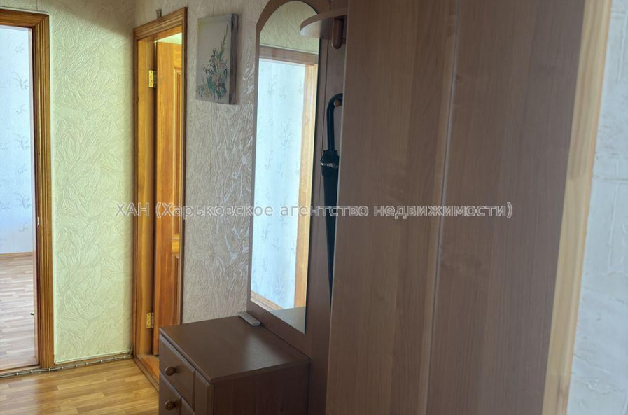 Продам квартиру, Большая Кольцевая ул. , 2 кім., 51 м², косметический ремонт 