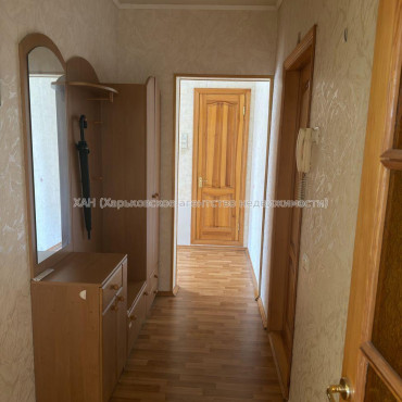 Продам квартиру, Большая Кольцевая ул. , 2 кім., 51 м², косметический ремонт 