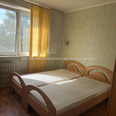 Продам квартиру, Большая Кольцевая ул. , 2 кім., 51 м², косметический ремонт 