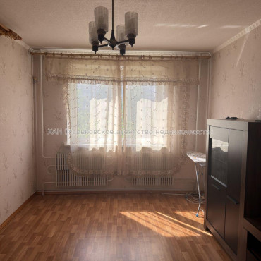 Продам квартиру, Большая Кольцевая ул. , 2 кім., 51 м², косметический ремонт 