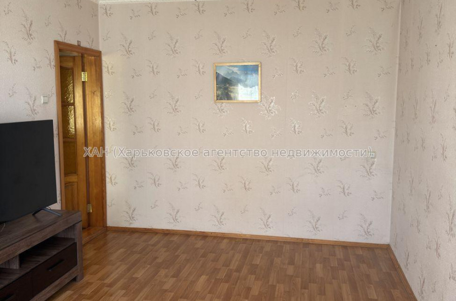 Продам квартиру, Большая Кольцевая ул. , 2 кім., 51 м², косметический ремонт 