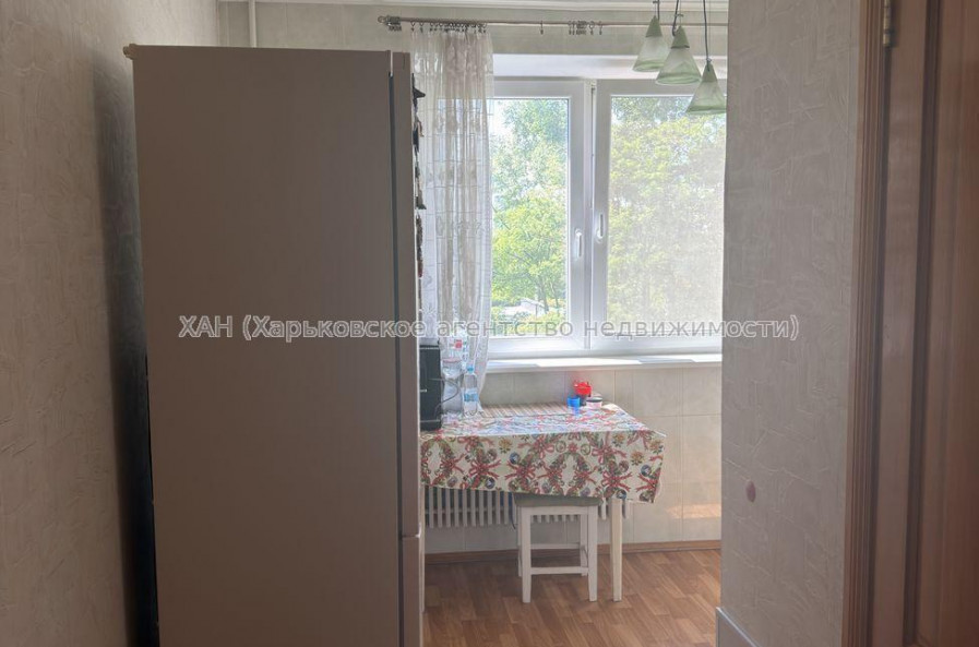 Продам квартиру, Большая Кольцевая ул. , 2 кім., 51 м², косметический ремонт 