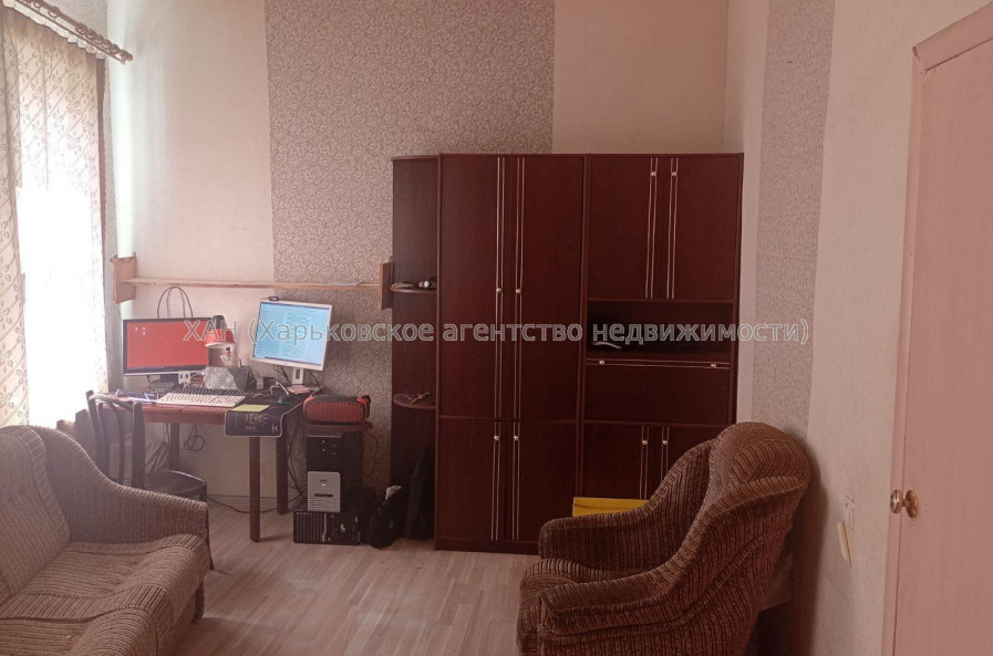 Продам квартиру, Большая Панасовская ул. , 2 кім., 40 м², косметический ремонт 