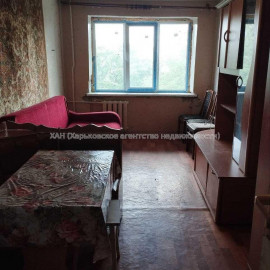 Продам квартиру, 23 Августа ул. , 1 кім., 21.80 м², советский ремонт
