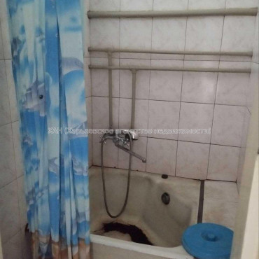 Продам квартиру, 23 Августа ул. , 1 кім., 21.80 м², советский ремонт 