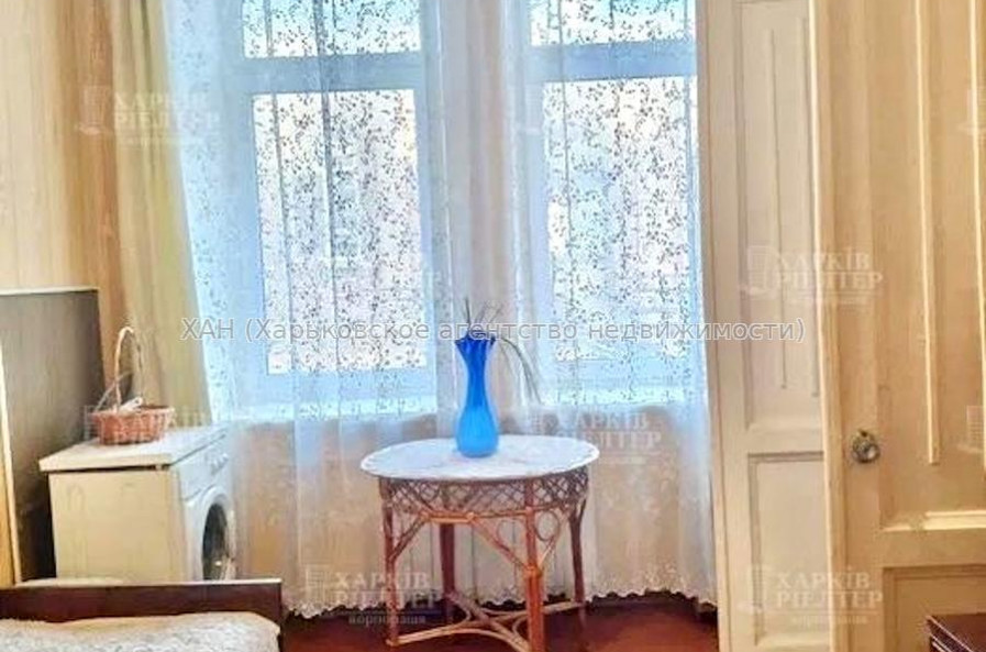 Продам квартиру, Конторская ул. , 3 кім., 57.20 м², косметический ремонт 