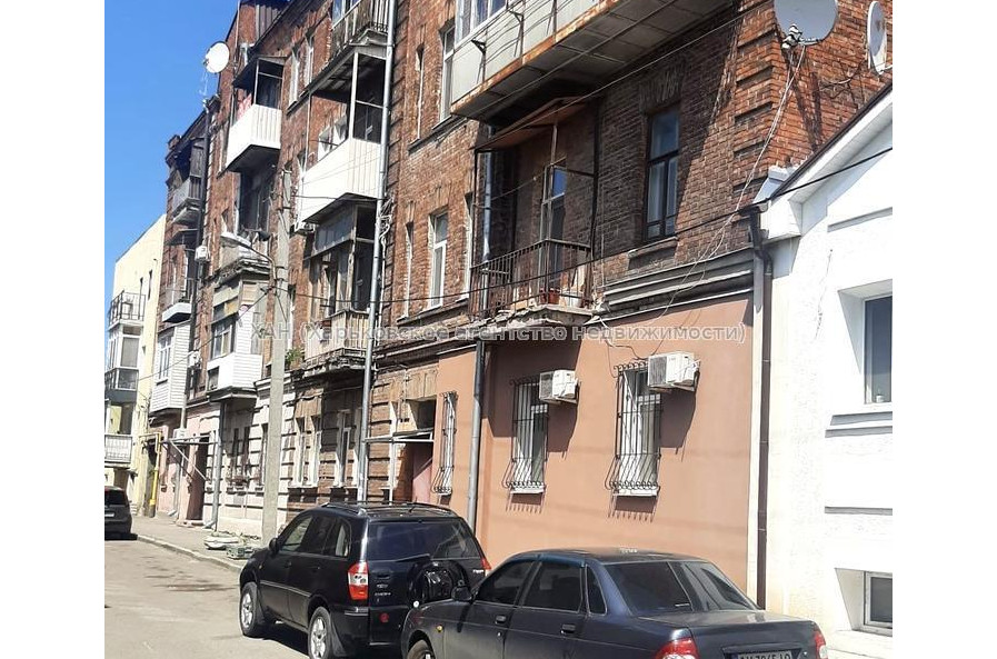 Продам квартиру, Конторская ул. , 3 кім., 57.20 м², косметический ремонт 