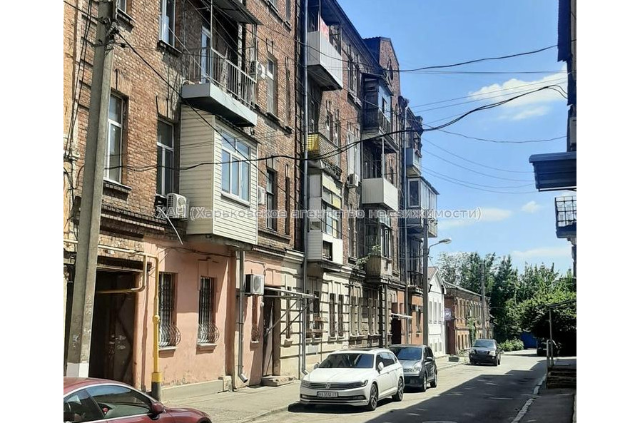 Продам квартиру, Конторская ул. , 3 кім., 57.20 м², косметический ремонт 