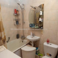 Продам квартиру, Каденюка ул. , 24А , 2 кім., 42 м², косметический ремонт 