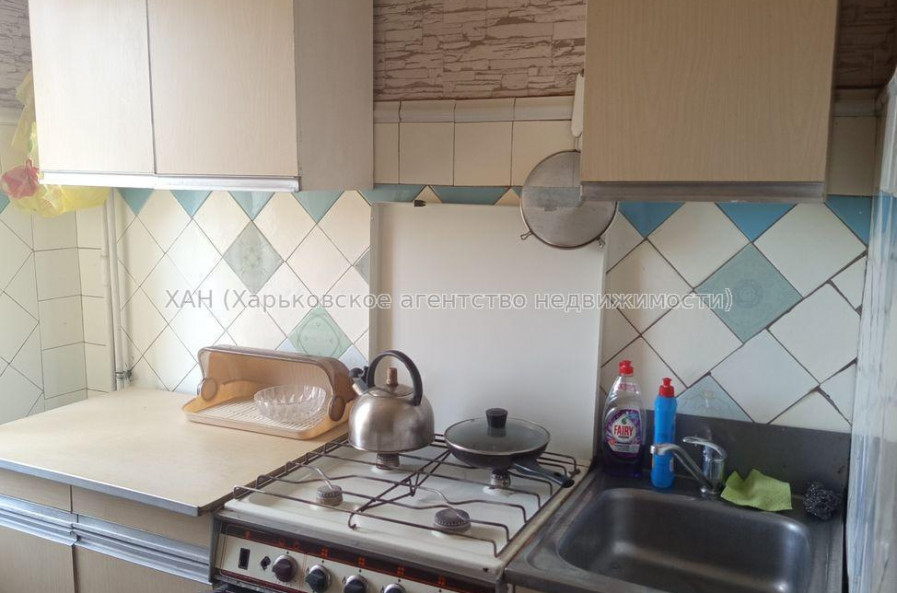 Продам квартиру, Каденюка ул. , 24А , 2 кім., 42 м², косметический ремонт 
