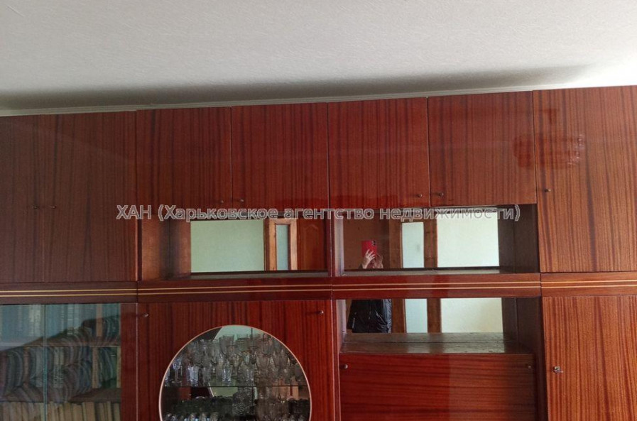 Продам квартиру, Каденюка ул. , 24А , 2 кім., 42 м², косметический ремонт 