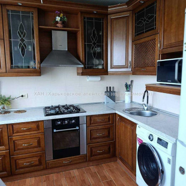 Продам квартиру, Всеволода Татькова ул. , 3 кім., 65 м², капитальный ремонт 