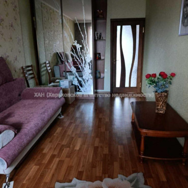 Продам квартиру, Всеволода Татькова ул. , 3 кім., 65 м², капитальный ремонт 