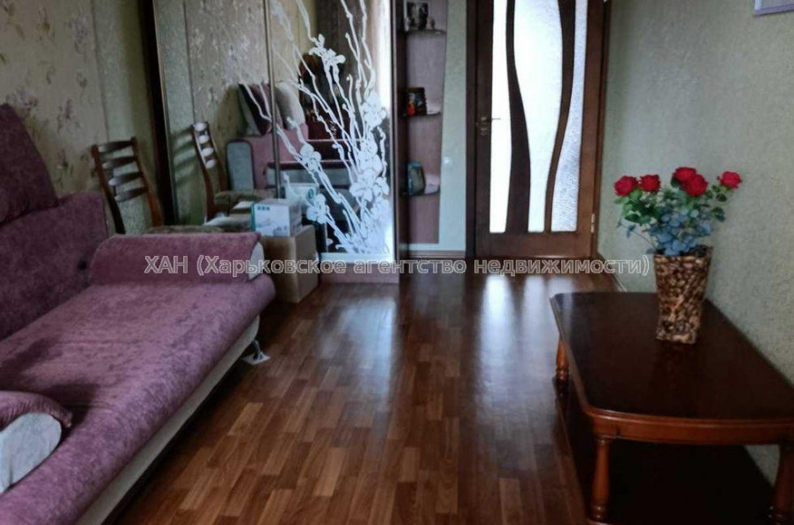 Продам квартиру, Всеволода Татькова ул. , 3 кім., 65 м², капитальный ремонт 