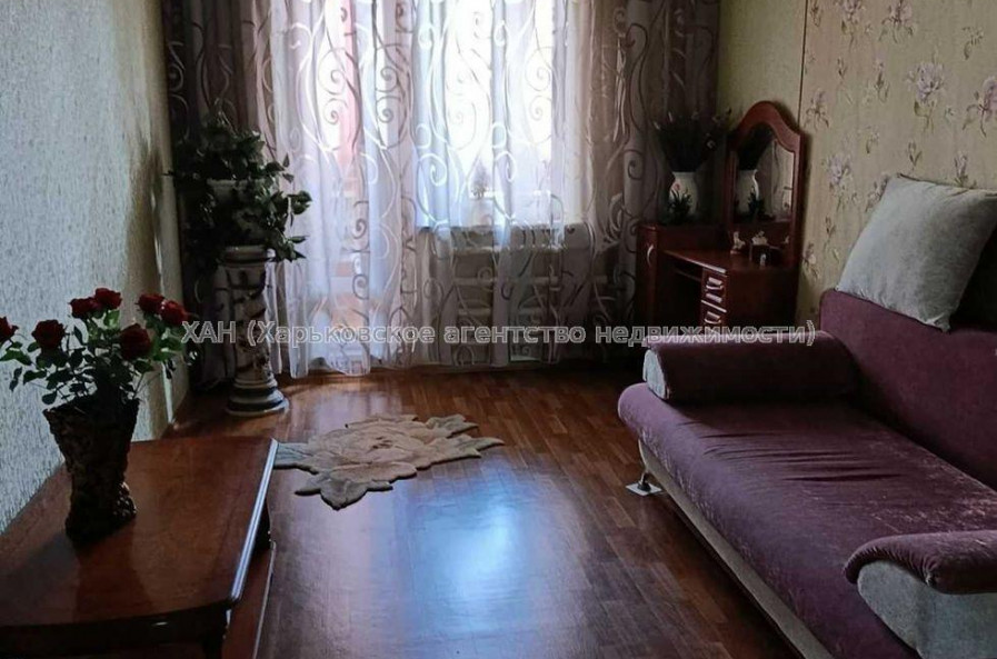 Продам квартиру, Всеволода Татькова ул. , 3 кім., 65 м², капитальный ремонт 