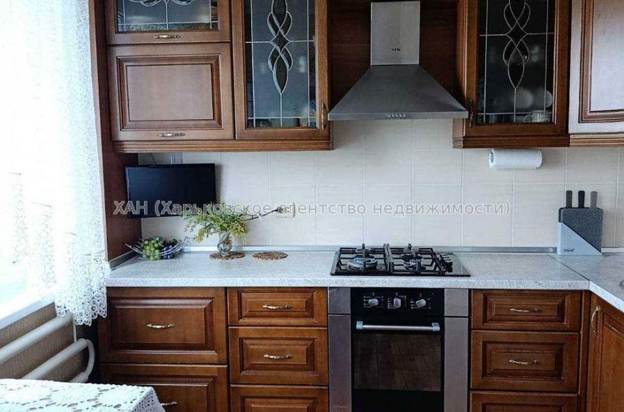 Продам квартиру, Всеволода Татькова ул. , 3 кім., 65 м², капитальный ремонт 