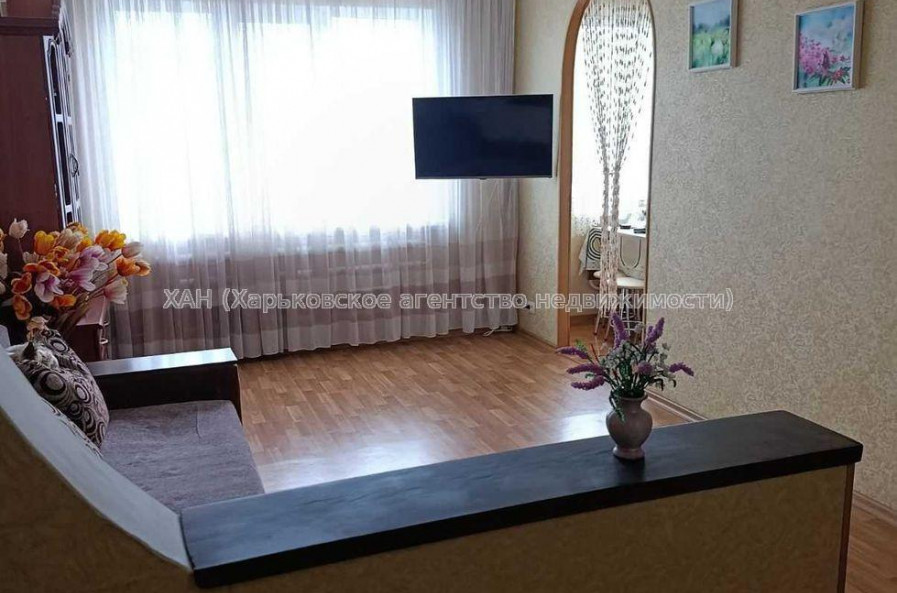 Продам квартиру, Всеволода Татькова ул. , 3 кім., 65 м², капитальный ремонт 