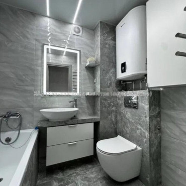 Продам квартиру, Каденюка ул. , 1  ком., 38 м², евроремонт 