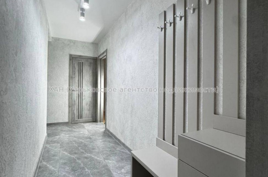 Продам квартиру, Каденюка ул. , 1  ком., 38 м², евроремонт 
