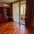Продам квартиру, Александра Олеся ул. , 3 кім., 75 м², авторский дизайн 