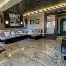 Продам квартиру, Александра Олеся ул. , 3 кім., 75 м², авторский дизайн