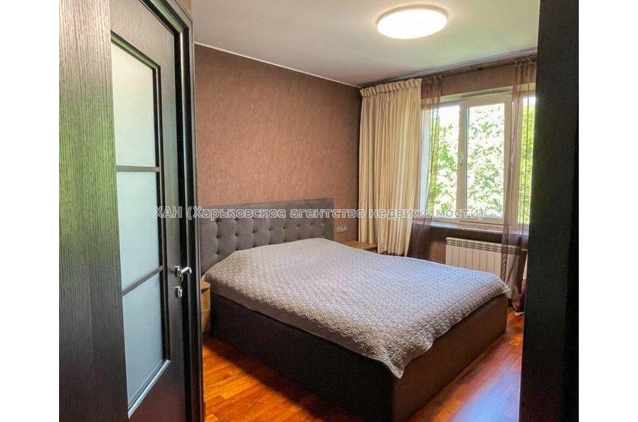 Продам квартиру, Александра Олеся ул. , 3 кім., 75 м², авторский дизайн 