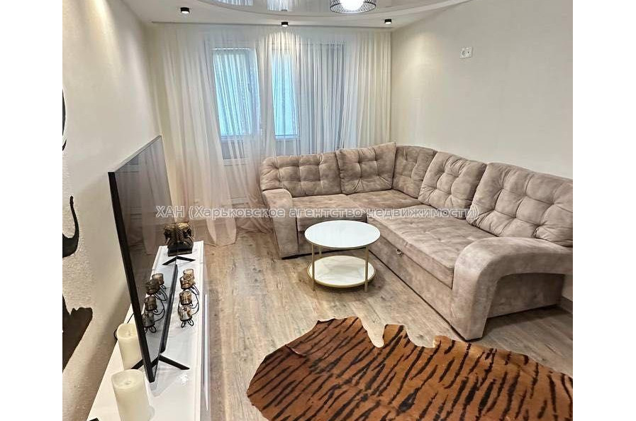 Продам квартиру, Салтовское шоссе , 3 кім., 65.70 м², евроремонт 