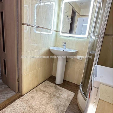 Продам квартиру, Салтовское шоссе , 3 кім., 65.70 м², евроремонт 