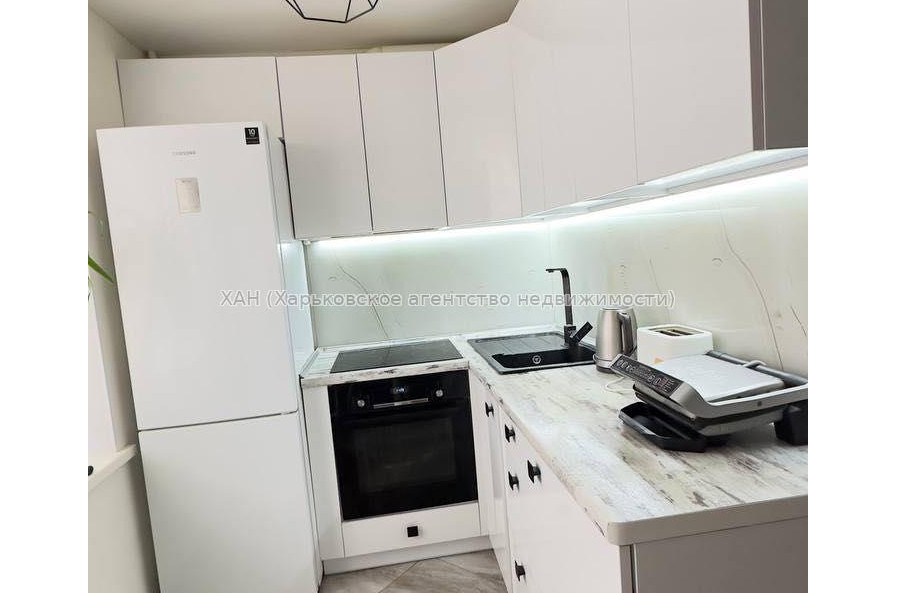 Продам квартиру, Салтовское шоссе , 3 кім., 65.70 м², евроремонт 