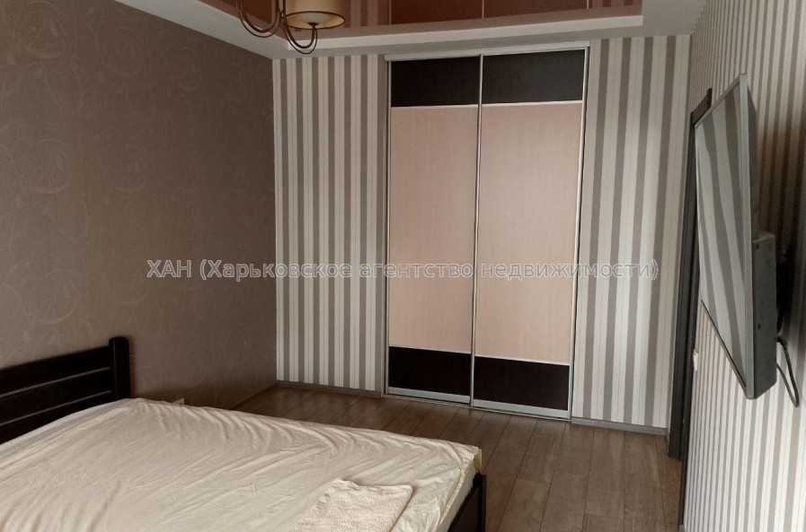 Продам квартиру, Александровский просп. , 1  ком., 71 м², евроремонт 