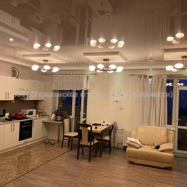 Продам квартиру, Александровский просп. , 1  ком., 71 м², евроремонт 