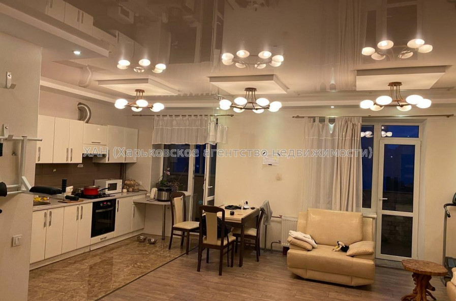 Продам квартиру, Александровский просп. , 1  ком., 71 м², евроремонт 