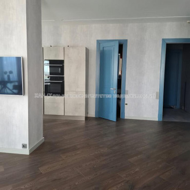 Продам квартиру, Профессорская ул. , 3 кім., 127.10 м², авторский дизайн 