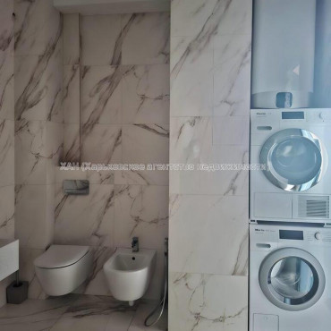Продам квартиру, Профессорская ул. , 3 кім., 127.10 м², авторский дизайн 