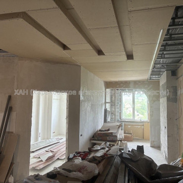 Продам квартиру, Новоалександровская ул. , 3  ком., 110 м², без отделочных работ 