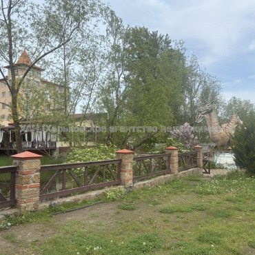 Продам квартиру, Новоалександровская ул. , 3  ком., 110 м², без отделочных работ 