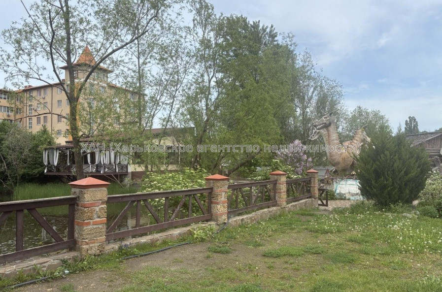 Продам квартиру, Новоалександровская ул. , 3  ком., 110 м², без отделочных работ 