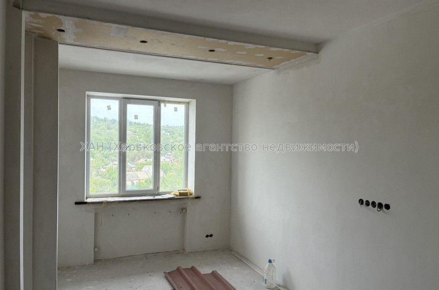 Продам квартиру, Новоалександровская ул. , 3  ком., 110 м², без отделочных работ 