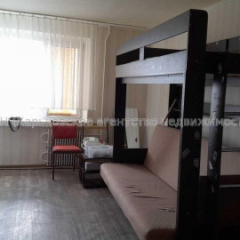 Продам квартиру, Георгия Тарасенко ул. , 1 кім., 23.80 м², косметический ремонт
