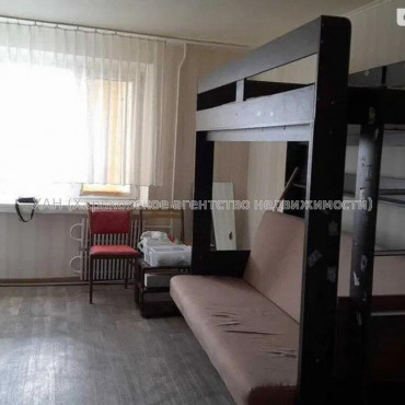 Продам квартиру, Георгия Тарасенко ул. , 1 кім., 23.80 м², косметический ремонт 