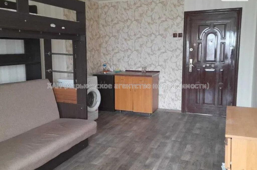 Продам квартиру, Георгия Тарасенко ул. , 1 кім., 23.80 м², косметический ремонт 