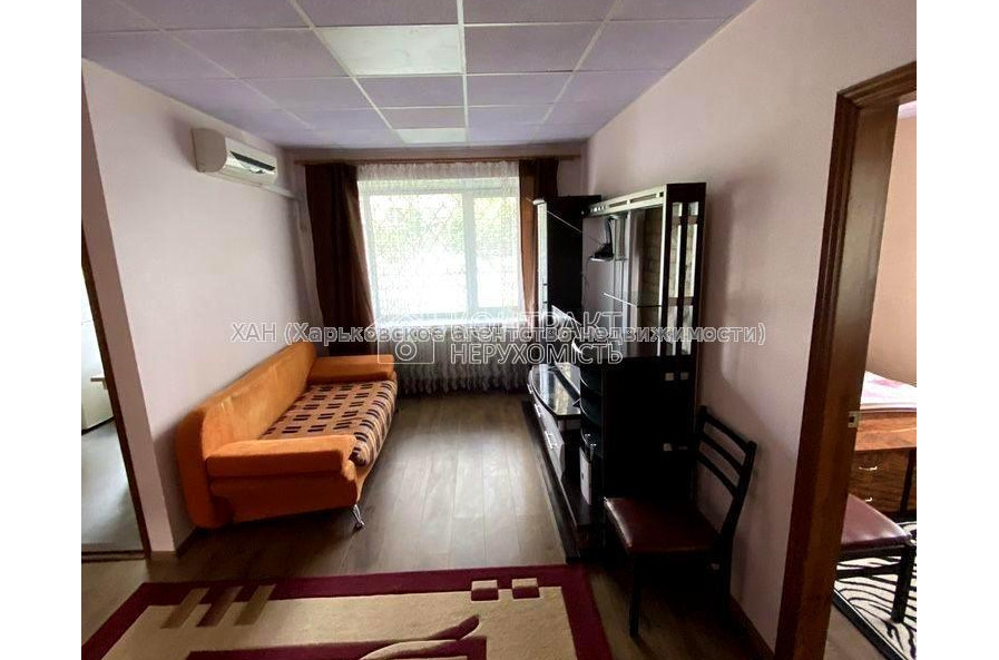 Продам квартиру, Малиновского ул. , 10/14 , 2 кім., 45 м², капитальный ремонт 
