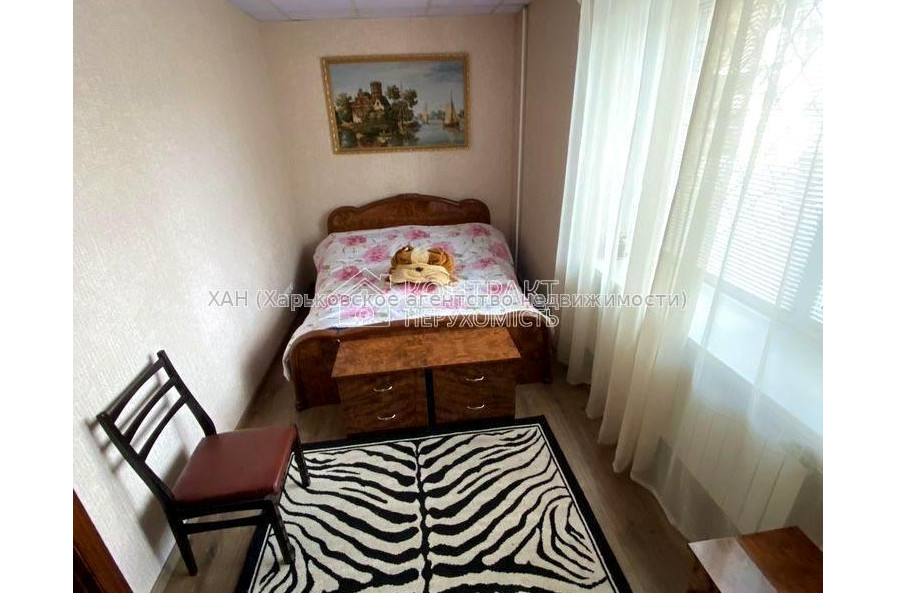 Продам квартиру, Малиновского ул. , 10/14 , 2 кім., 45 м², капитальный ремонт 