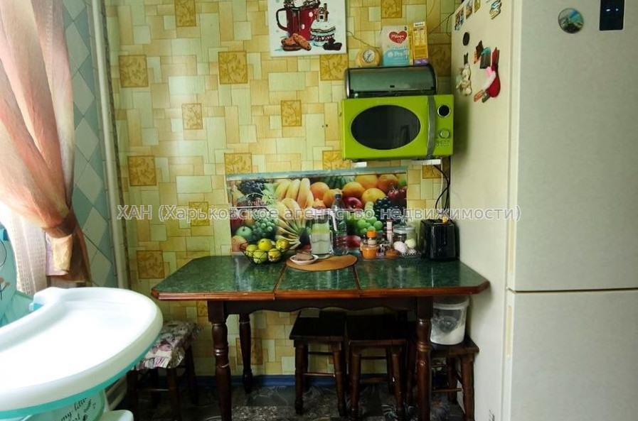 Продам квартиру, Чередниченковский пер. , 7 , 2  ком., 48 м², косметический ремонт 