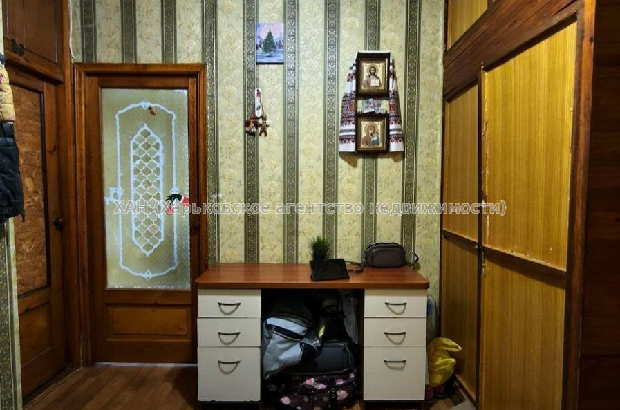 Продам квартиру, Чередниченковский пер. , 7 , 2  ком., 48 м², косметический ремонт 