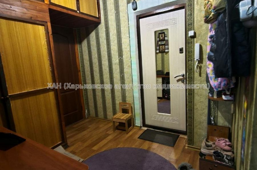 Продам квартиру, Чередниченковский пер. , 7 , 2  ком., 48 м², косметический ремонт 